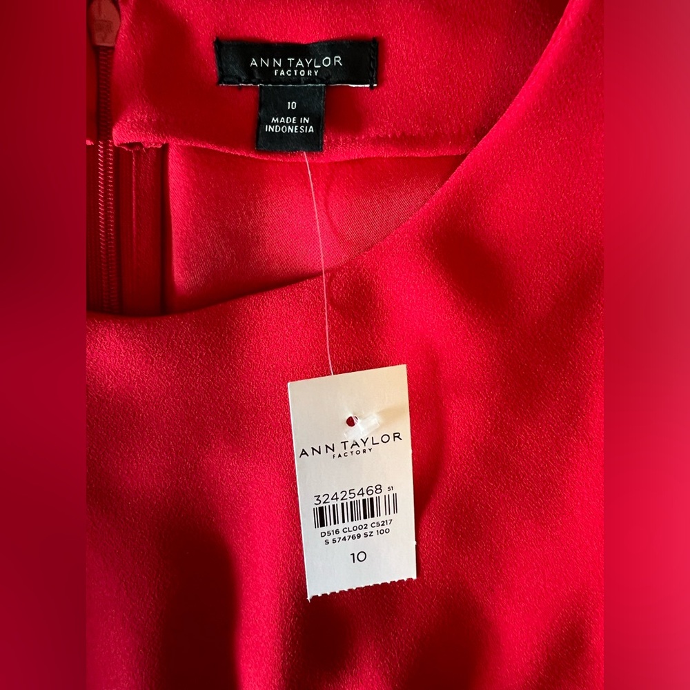 Ann Taylor little red dress *NWT-NEVER WORN*